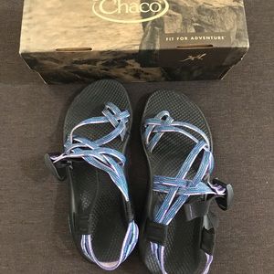 Chacos / size 8 / blue & purple
